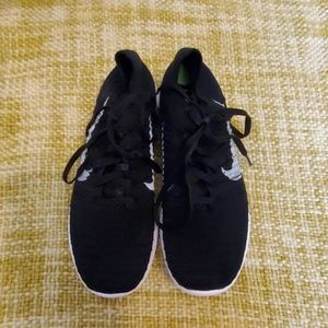 Black Nike shoes